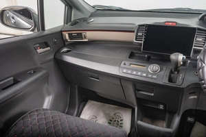 Минивэн Honda Freed 2011 года, 1399000 рублей, Томск