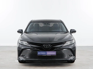 Седан Toyota Camry 2018 года, 2290000 рублей, Москва