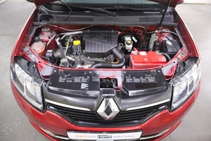 Седан Renault Logan 2015 года, 955000 рублей, Брянск