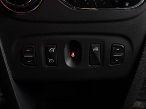 Хетчбэк Renault Sandero 2016 года, 1049000 рублей, Тюмень