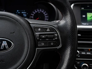 Седан Kia Optima 2016 года, 2050000 рублей, Краснодар