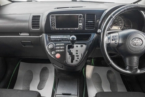 Минивэн Toyota Wish 2003 года, 599000 рублей, Барнаул