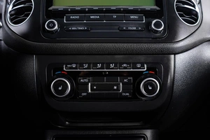 Хетчбэк Volkswagen Golf Plus 2011 года, 499000 рублей, Пермь