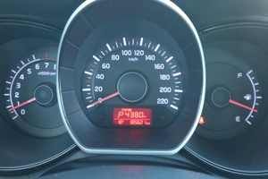 Седан Kia Rio 2015 года, 1080000 рублей, Мирное