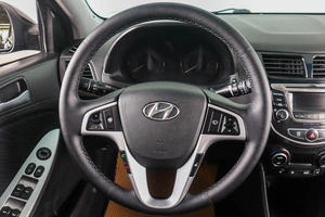 Седан Hyundai Solaris 2016 года, 869000 рублей, Пермь