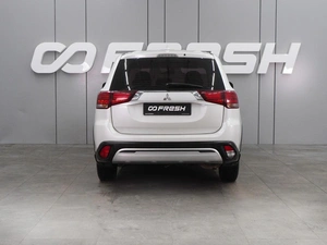 Внедорожник Mitsubishi Outlander 2019 года, 1696000 рублей, Воронеж