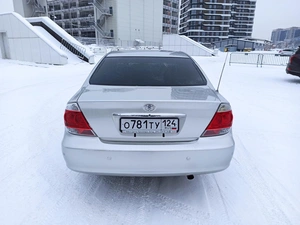 Седан Toyota Camry 2005 года, 750000 рублей, Красноярск