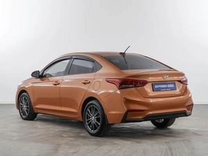 Седан Hyundai Solaris 2017 года, 1561077 рублей, Москва