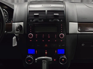 Внедорожник Volkswagen Touareg 2008 года, 1099000 рублей, Красноярск