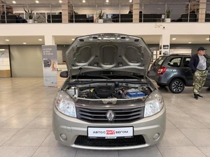 Хэтчбек Renault Sandero 2014 года, 725000 рублей, Орёл