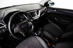 Седан Hyundai Solaris 2017 года, 749000 рублей, Пермь