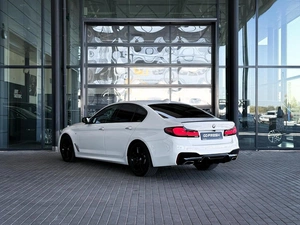 Седан BMW 5 серия 2018 года, 3465000 рублей, Уфа
