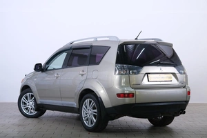 Внедорожник Mitsubishi Outlander 2008 года, 1349000 рублей, Омск