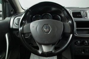 Седан Renault Logan 2017 года, 839000 рублей, Оренбург