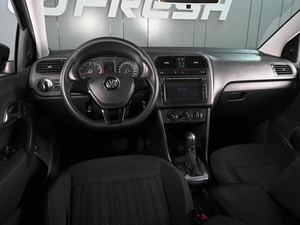 Седан Volkswagen Polo 2017 года, 1319000 рублей, Аксай