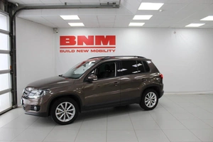 Внедорожник Volkswagen Tiguan 2015 года, 1600000 рублей, Смоленск