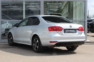 Седан Volkswagen Jetta 2013 года, 850000 рублей, Ярославль