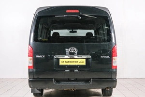 Минивэн Toyota Hiace 2014 года, 2949000 рублей, Красноярск
