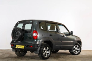 Внедорожник Chevrolet Niva 2018 года, 789000 рублей, Тюмень