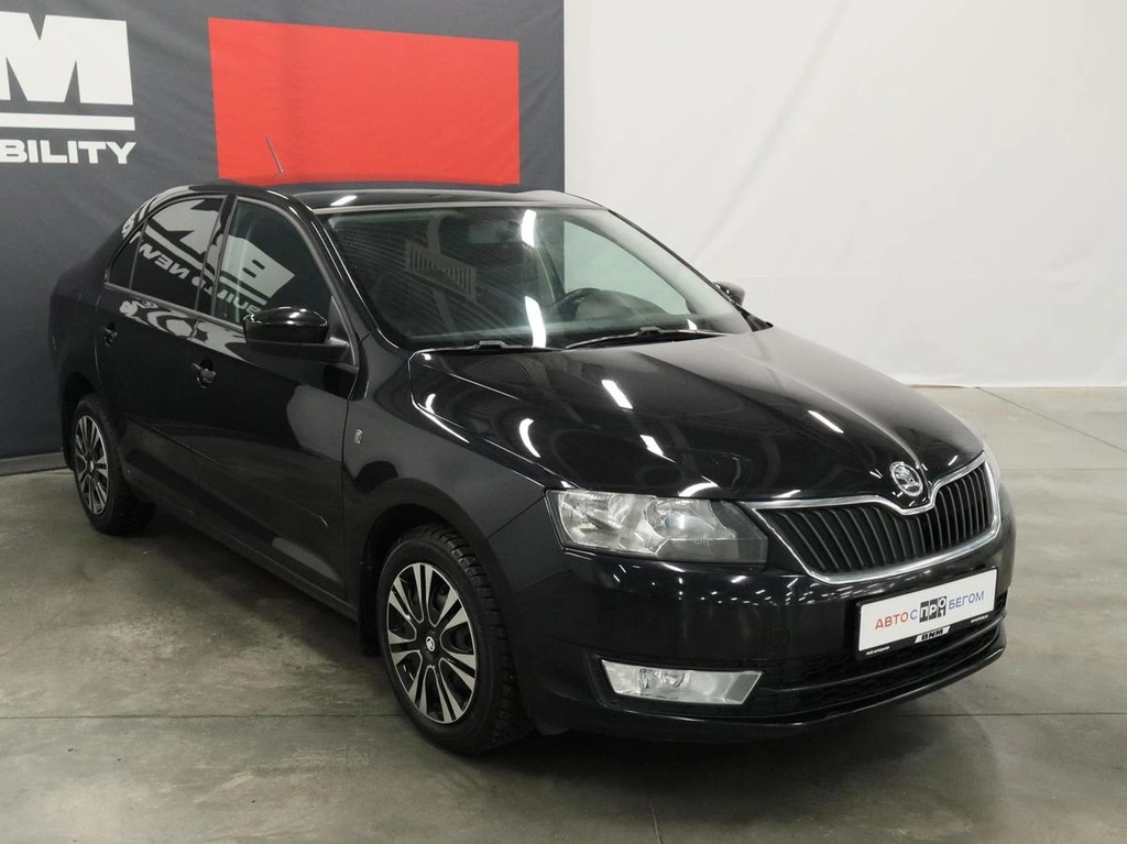 Хэтчбек Skoda Rapid 2015 года, 1370000 рублей, Курск