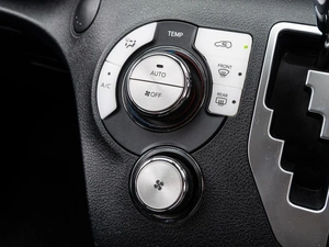 Минивэн Toyota Sienta 2020 года, 1550000 рублей, Краснодар