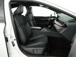 Седан Toyota Camry 2025 года, 4628888 рублей, Москва