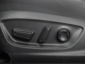 Седан Toyota Camry 2021 года, 2999000 рублей, Тюмень