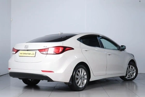 Седан Hyundai Elantra 2015 года, 1119000 рублей, Челябинск