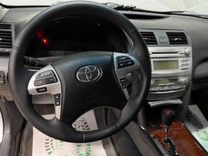 Седан Toyota Camry 2011 года, 1039000 рублей, Красноярск