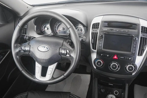 Хетчбэк Kia Ceed 2011 года, 589000 рублей, Кемерово