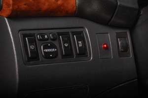 Седан Toyota Avensis 2004 года, 529000 рублей, Томск