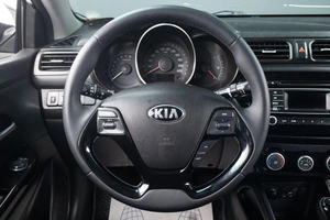 Седан Kia Rio 2016 года, 999000 рублей, Оренбург