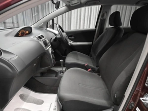 Хетчбэк Toyota Vitz 2010 года, 580000 рублей, Красноярск