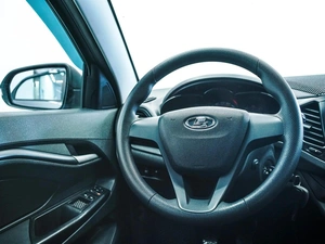 Седан ВАЗ (LADA) Vesta 2017 года, 690000 рублей, Красноярск