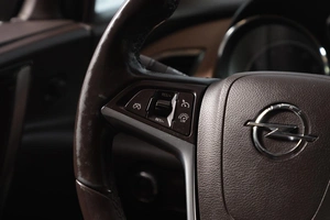 Хетчбэк Opel Astra 2014 года, 989000 рублей, Новосибирск