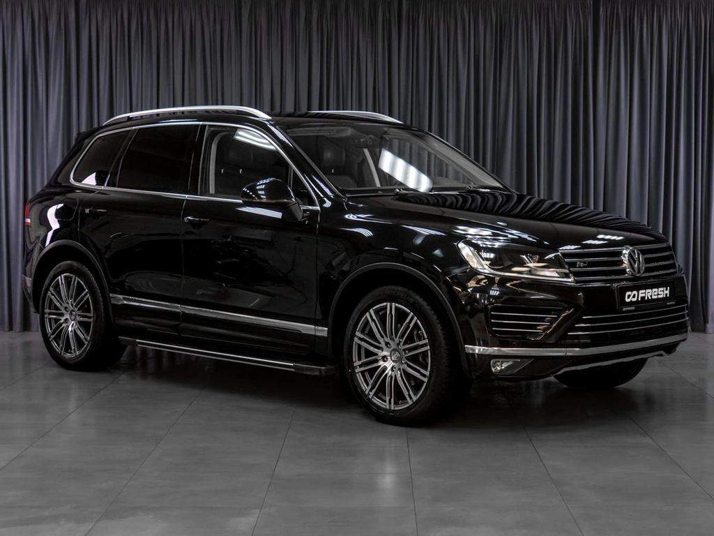 Внедорожник Volkswagen Touareg 2016 года, 3279000 рублей, Тюмень