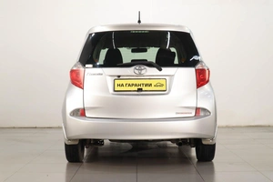 Хетчбэк Toyota Ractis 2013 года, 889000 рублей, Челябинск