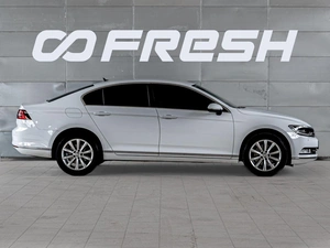 Седан Volkswagen Passat 2017 года, 2219000 рублей, Краснодар