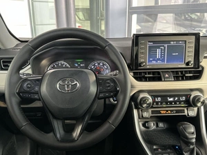 Внедорожник Toyota RAV4 2019 года, 2950000 рублей, Уфа