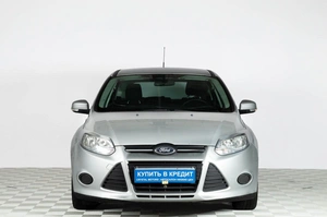 Хетчбэк Ford Focus 2012 года, 879000 рублей, Челябинск