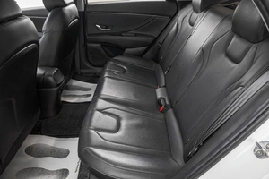 Седан Hyundai Elantra 2021 года, 1649000 рублей, Барнаул