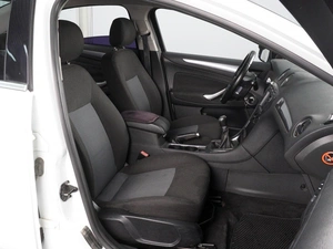 Седан Ford Mondeo 2011 года, 679000 рублей, Красный Пахарь