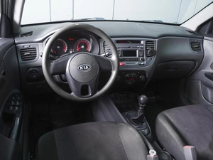 Седан Kia Rio 2011 года, 620000 рублей, Ростов-на-Дону