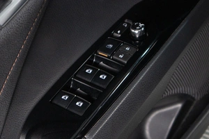 Седан Toyota Camry 2021 года, 3099000 рублей, Сургут