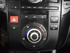 Минивэн Kia Venga 2013 года, 799900 рублей, Казань