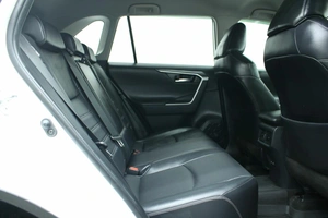 Внедорожник Toyota RAV4 2021 года, 3450000 рублей, Красноярск