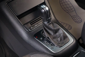 Внедорожник Volkswagen Tiguan 2012 года, 1529000 рублей, Тюмень