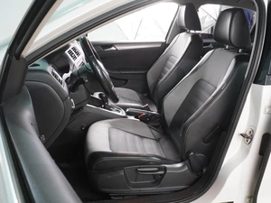 Седан Volkswagen Jetta 2012 года, 1099000 рублей, Воронеж