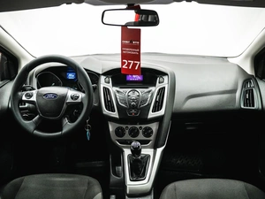 Хетчбэк Ford Focus 2012 года, 679000 рублей, Красноярск