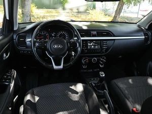 Хетчбэк Kia Rio X-Line 2017 года, 1340000 рублей, Волгоград